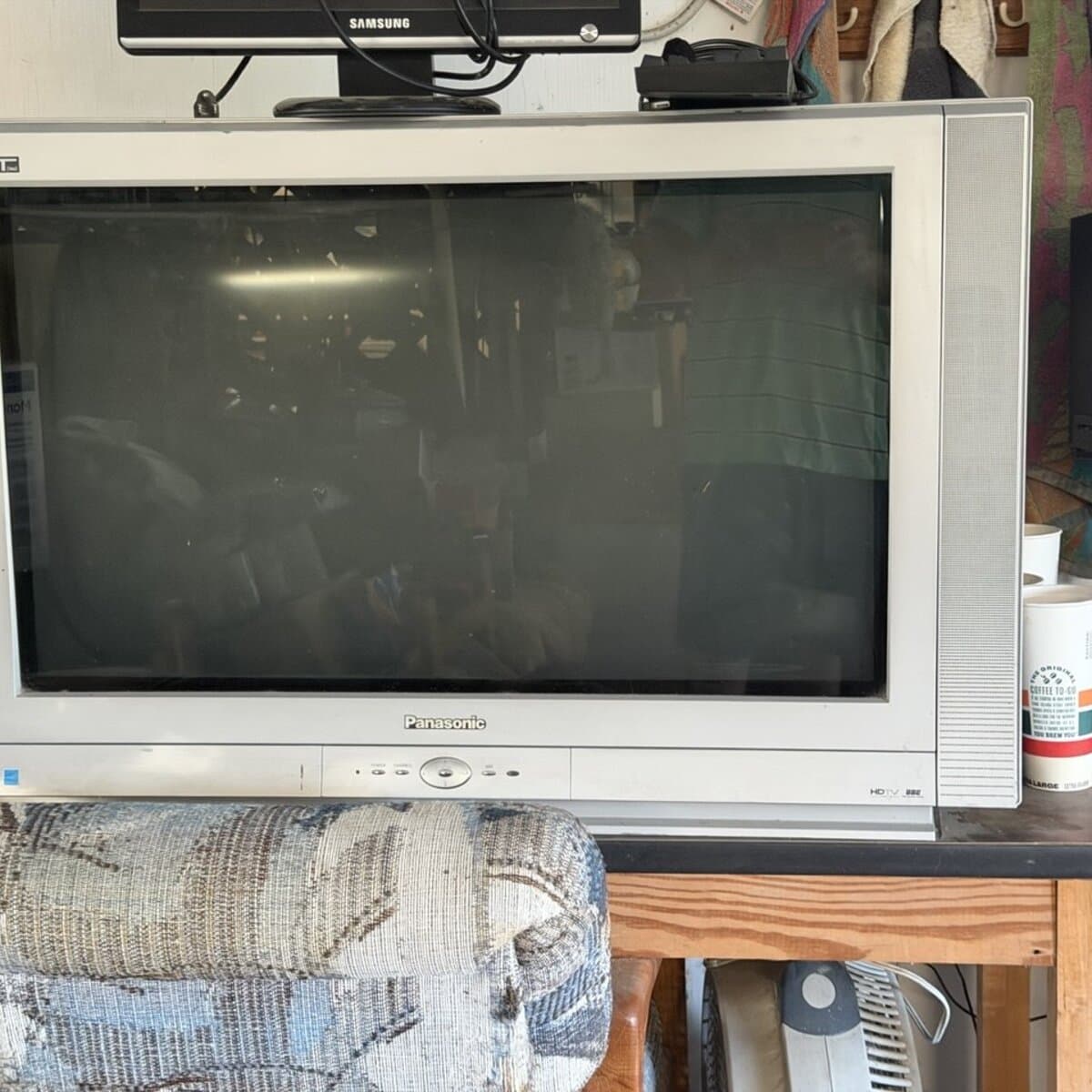 Panasonic Tau HD 30-inch widescreen CRT